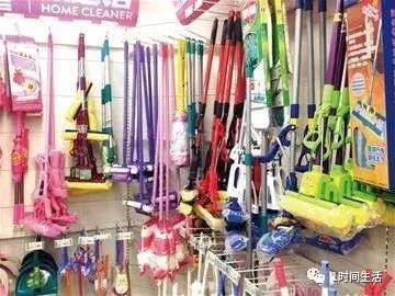 警惕！你家扫帚拖把可能暗藏“杀机”，小心割断手筋